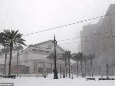 100 मिलियन से अधिक अमेरिकियों को मौसम की चेतावनी दी गई है क्योंकि ठंड के कारण तापमान 30 डिग्री तक गिर रहा है