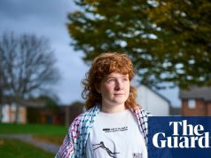 जेल में बंद ब्रिटेन के जलवायु प्रदर्शनकारियों को रिहाई पर चरमपंथियों के लिए आरक्षित स्थितियों का सामना करना पड़ रहा है | ब्रिटेन आपराधिक न्याय