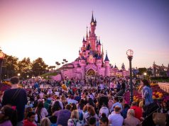 डिज़नीलैंड पेरिस ने 288,000 आगंतुकों को खो दिया। कैलिफ़ोर्निया अगला हो सकता है