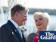 जिस क्षण मुझे पता चला: जब हम 60 के दशक में फिर से मिले, तो ऐसा लगा जैसे हम घर आ गए हैं | रिश्ते