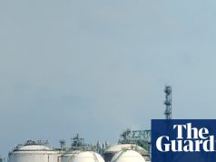 मैक्वेरी बैंक के आंशिक स्वामित्व वाले बंदरगाह के माध्यम से रूसी तेल को ऑस्ट्रेलिया में आयात करने की अनुमति देने वाले प्रतिबंधों में ‘खामी का रास्ता’ | ऑस्ट्रेलिया समाचार