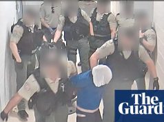 पूछताछ के दौरान गार्ड द्वारा विकलांग एनटी कैदी को पकड़ने और उस पर थूक लगाने का फुटेज दिखाया गया उत्तरी क्षेत्र