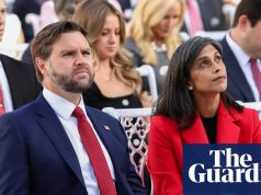 जेडी वेंस ने अपनी टिप्पणी दोहराई कि वह चाहते हैं कि पत्नी उषा ईसाई धर्म अपना लें | जेडी वेंस