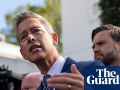 शटडाउन का समाधान नहीं होने पर ट्रम्प परिवहन प्रमुख ने अमेरिका को एयरलाइन यातायात में 10% की कटौती करने की चेतावनी दी | ट्रम्प प्रशासन