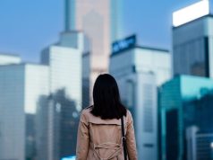 83 नौकरी अस्वीकृतियों के बाद, मैं अभी भी अपने सपनों की डिजाइन नौकरी का पीछा कर रहा हूं