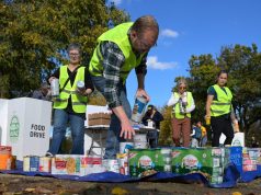 ट्रम्प की धमकी के बावजूद यूएसडीए स्नैप भुगतान के साथ आगे बढ़ रहा है