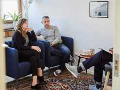 एक आरामदायक छुट्टी का मौसम बिताने का सबसे अच्छा तरीका यह समझना है कि आपकी सास किस प्रकार की है