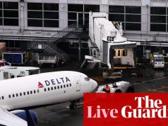 सरकारी शटडाउन के बीच उड़ान रद्दीकरण प्रभावी – अमेरिकी राजनीति लाइव | अमेरिका समाचार