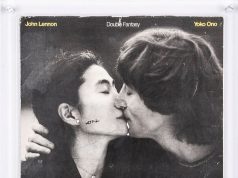 क्या आपके अटारी में इनमें से कोई धूल जमा कर रहा है? विशेषज्ञ अब तक के सबसे मूल्यवान विनाइल, सीडी और कैसेट का खुलासा करते हैं – और यदि आप बीटल्स संग्रहकर्ता हैं तो यह अच्छी खबर है