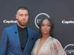 हैलोवीन पोशाक पर प्रतिक्रिया के बाद कायला निकोल ने ट्विटर अकाउंट निष्क्रिय कर दिया