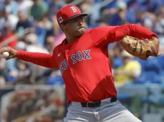 मामूली लीग अनुबंध समाप्त होने के बाद रेड सॉक्स ने 15 खिलाड़ियों को मुफ़्त एजेंसी में छोड़ दिया