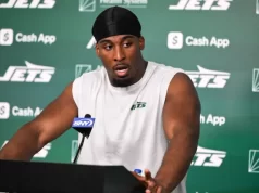 ब्रीस हॉल के हटाए गए ट्वीट्स से जेट्स द्वारा उनके साथ व्यापार न करने के बारे में उनकी सच्ची भावनाओं का पता चलता है