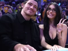 जस्टिन हर्बर्ट-मैडिसन बीयर रिलेशनशिप टाइमलाइन, ‘शतरंज खेलने वाले दोस्तों’ से लेकर एनएफएल के नवीनतम पावर कपल तक