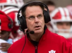 इंडियाना के कर्ट सिग्नेटी 20 मिलियन डॉलर की समस्या का समाधान तलाश रहे हैं, हुसियर्स रोस्टर को इस ऑफसीजन का सामना करना पड़ेगा