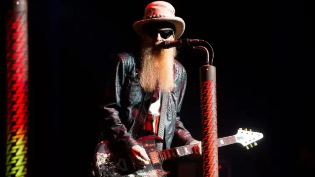 billy20gibbons20110425.jpg.webp.webp
