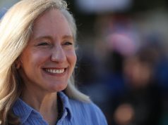 डेमोक्रेट अबीगैल स्पैनबर्गर ने पार्टी, सीबीएस न्यूज परियोजनाओं के लिए प्रमुख परीक्षण में वर्जीनिया गवर्नर की दौड़ जीत ली