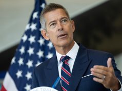 डफी का कहना है कि अगर शटडाउन जारी रहा तो अमेरिका को अगले सप्ताह कुछ हवाई क्षेत्र बंद करने के लिए मजबूर होना पड़ सकता है