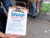 ट्रम्प का कहना है कि शटडाउन ख़त्म होने तक SNAP फ़ूड स्टाम्प लाभों का भुगतान नहीं किया जाएगा, जिससे भ्रम की स्थिति पैदा हो गई है