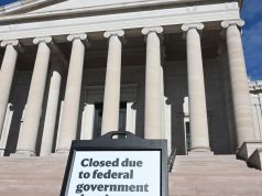 सरकारी शटडाउन से अर्थव्यवस्था को हर हफ्ते अरबों डॉलर का नुकसान हो रहा है