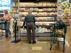 ट्रम्प टैरिफ सुप्रीम कोर्ट मामले का अर्थव्यवस्था के लिए क्या मतलब हो सकता है